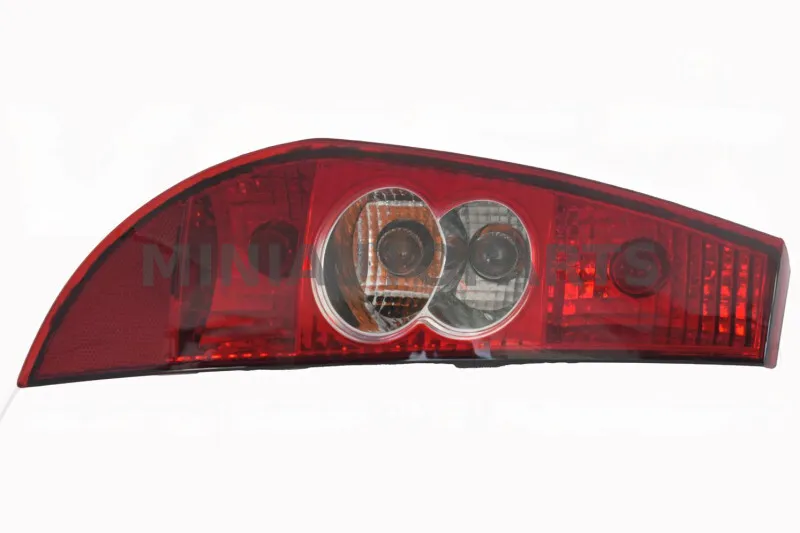 Vasak tagumine tuli Aixam Minauto