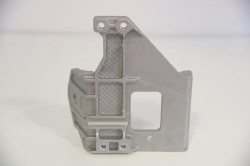 Alumiiniumist eesmine mootorikinnitus Ligier NOVA