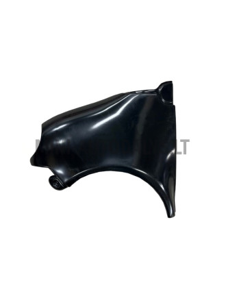 Vasakpoolne esitiib Aixam 500.4