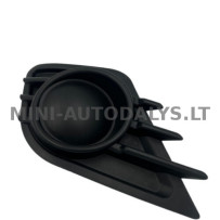 Pareiščiamas rūko žibintų apsauginis võre paremal esimese stange poolel Aixam 2010-2013