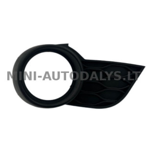 "Aixam" udutulede/päevatulede iluvõre paremal